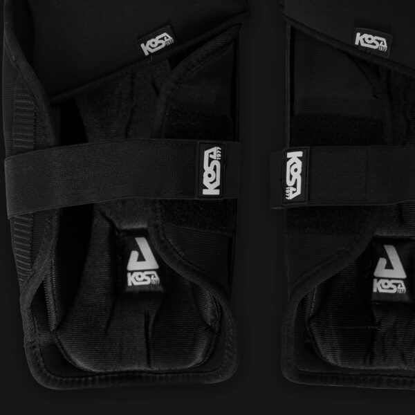 KOSA Bandy PRO Black legg- og knebeskyttelse